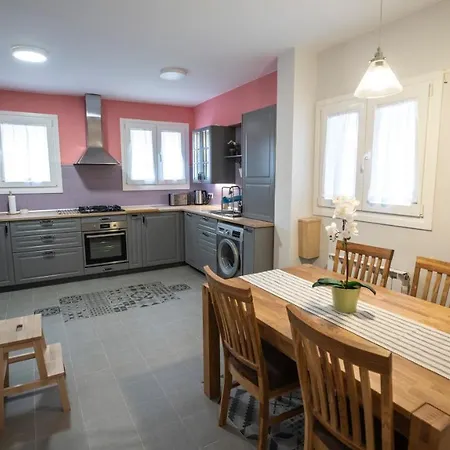 Arrigunaga Beach Apartment *